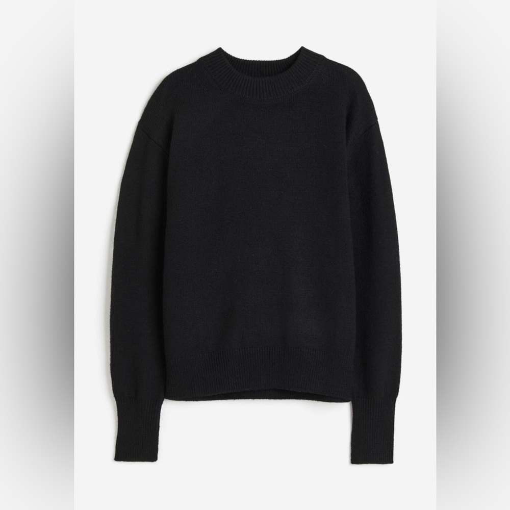 NWOT Fine-knit Sweater